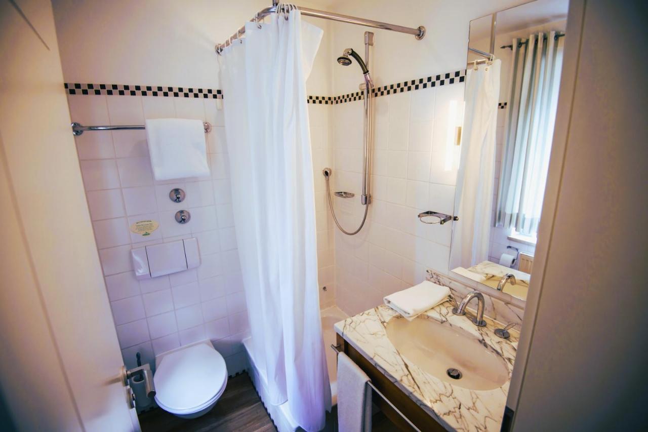 Hotel Rosenheimer Hof Traunstein Esterno foto