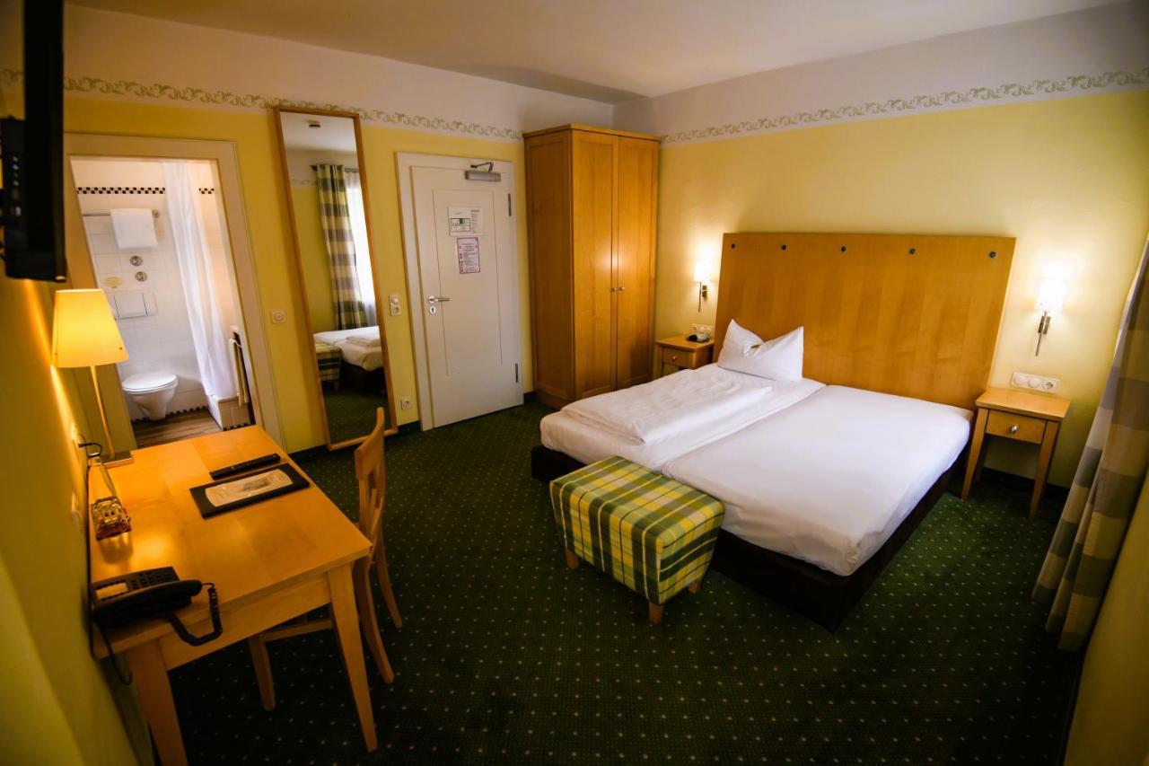 Hotel Rosenheimer Hof Traunstein Esterno foto